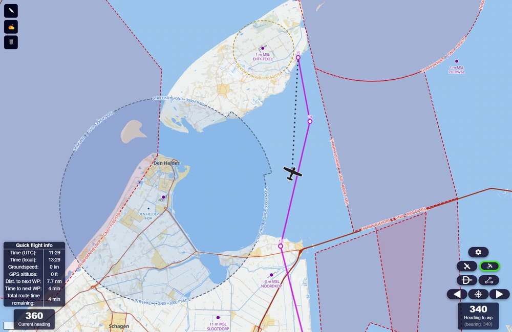 A route past Texel and Den Helder with the aircraft in flight, quick flight info showing groundspeed, distance and time to the next waypoint, and the heading to steer